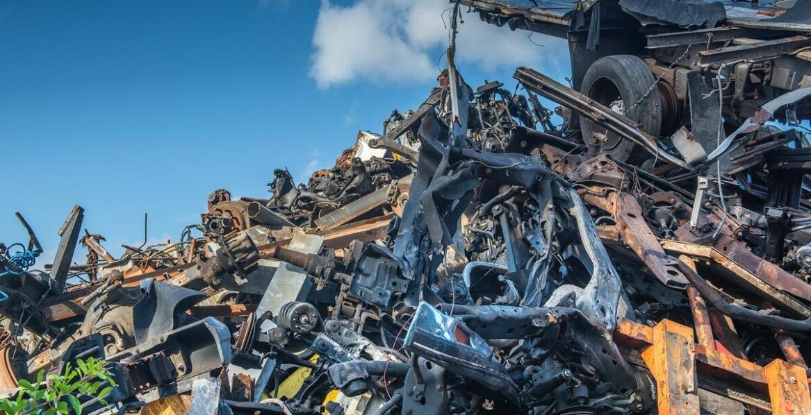 Czym wyróżnia się recykling pojazdów na auto złomie w Mikołowie?