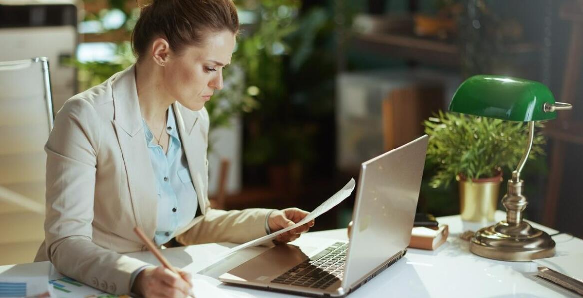 Dlaczego warto skorzystać z usług tłumacza przysięgłego przy tłumaczeniu książek?