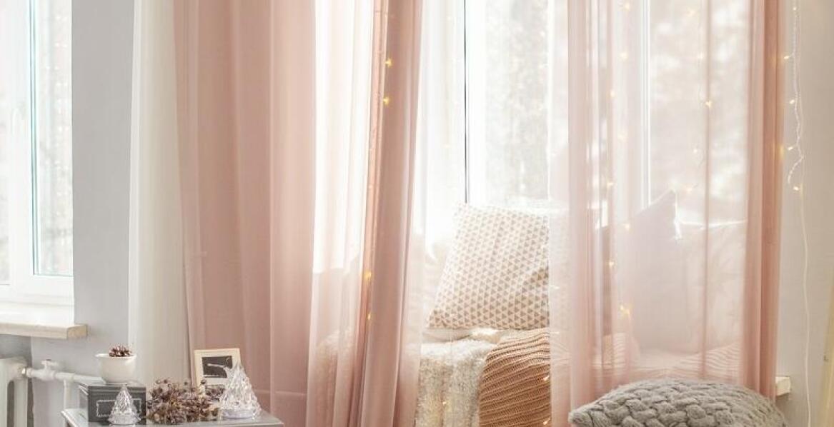 Dlaczego warto inwestować w wysokiej jakości firany i zasłony?