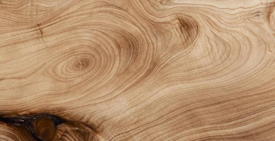 Sklejka ceiba w produkcji elementów dekoracyjnych – inspiracje i pomysły