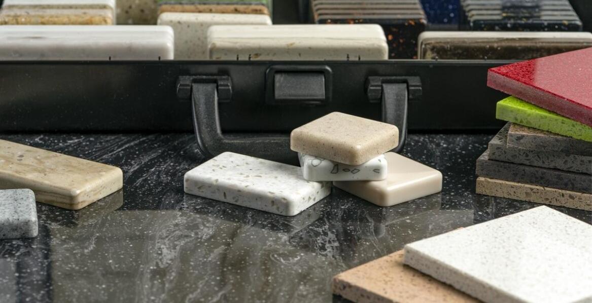 Jakie są zalety stosowania konglomeratów kwarcowych w kuchniach?