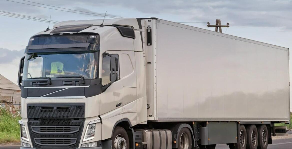 Nowoczesne systemy bezpieczeństwa w samochodach dostawczych Toyoty