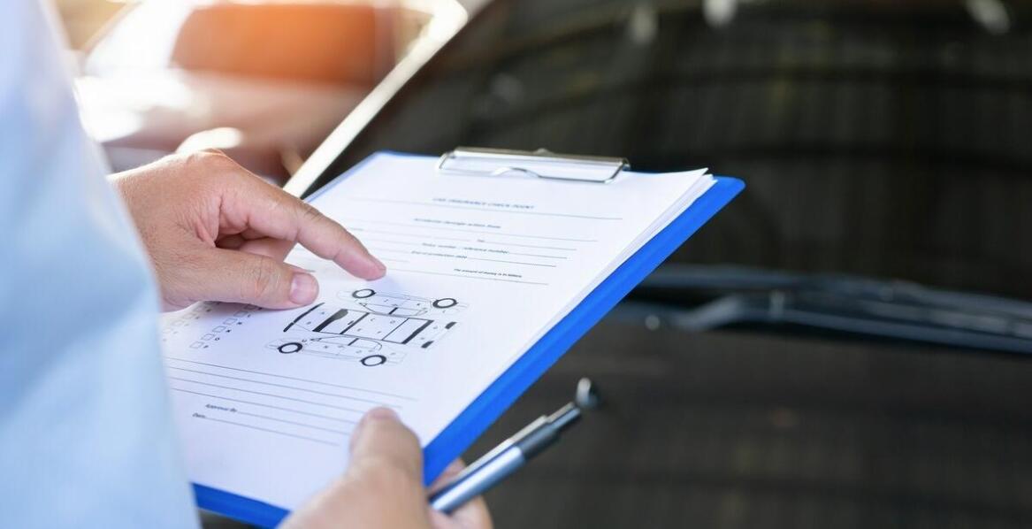 Wycena samochodów osobowych i ciężarowych – różnice w podejściu