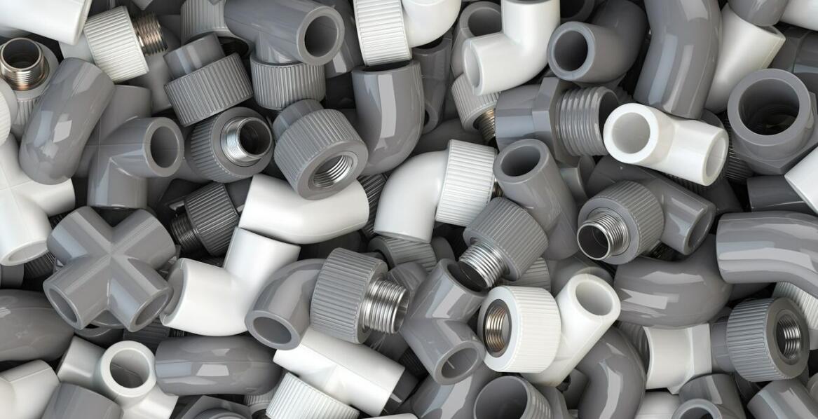 Rury PVC – kluczowe cechy wpływające na ich trwałość i efektywność