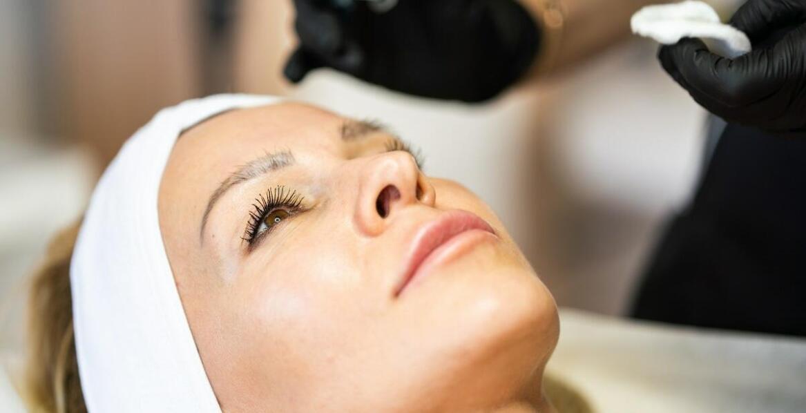 Botox a naturalny wygląd – jak osiągnąć efekt subtelnego odmłodzenia?