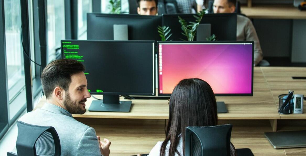 Jak efektywnie zarządzać infrastrukturą IT dzięki obsłudze informatycznej?