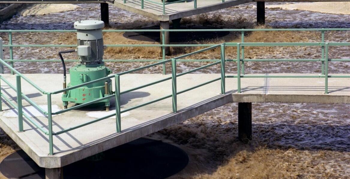 Znaczenie gęstości dla efektywności systemów ochrony zasobów wodnych