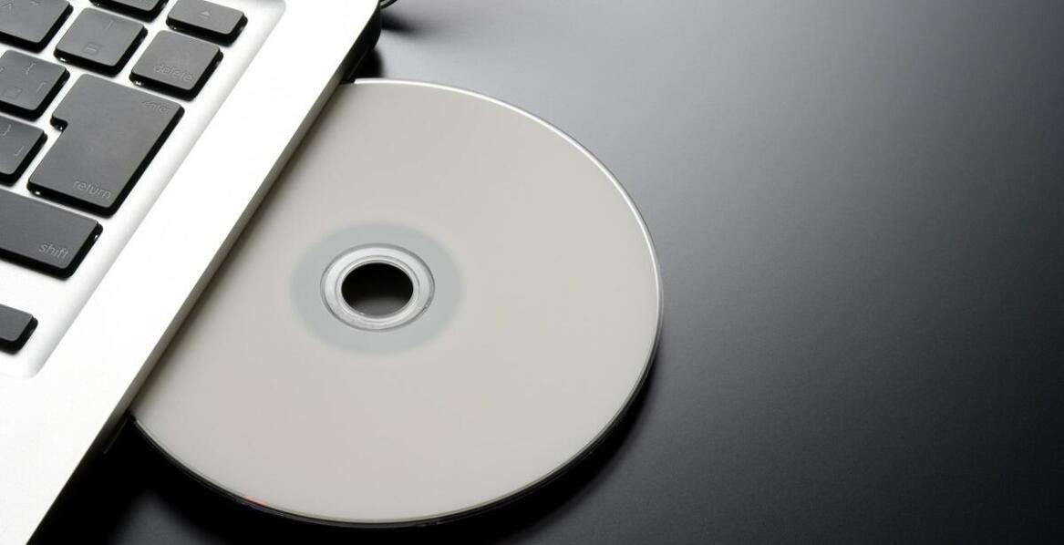 Jakie czynniki wpływają na trwałość opakowań do płyt CD?
