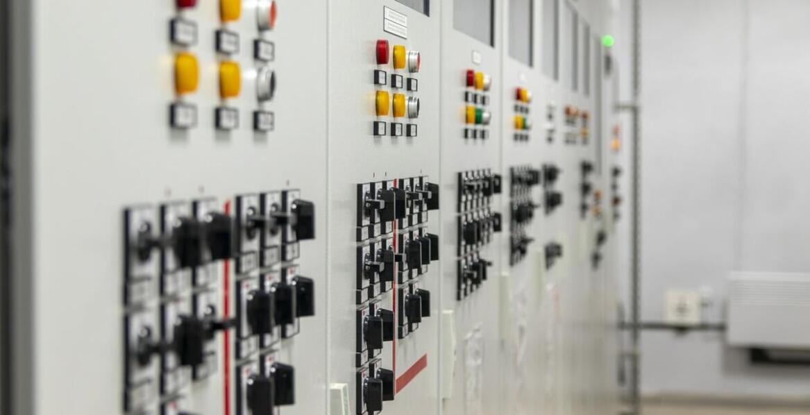 Jakie są kluczowe cechy aparatury pomiarowej dla instalacji domowych?