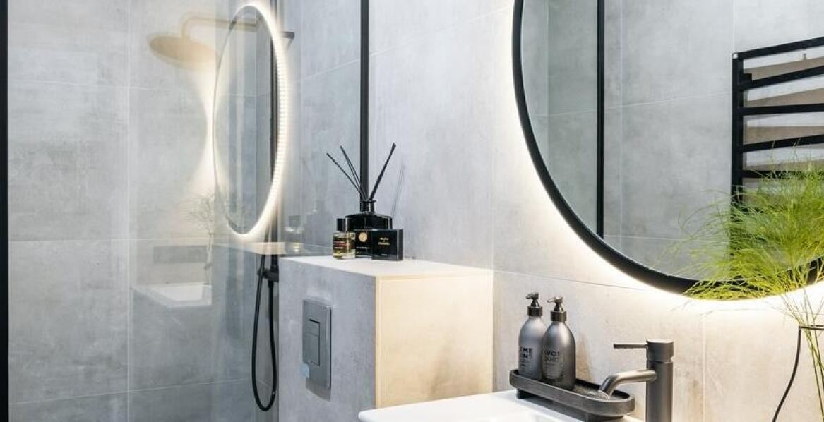 Bateria prysznicowa retro czarna w stylu industrialnym – inspiracje i pomysły