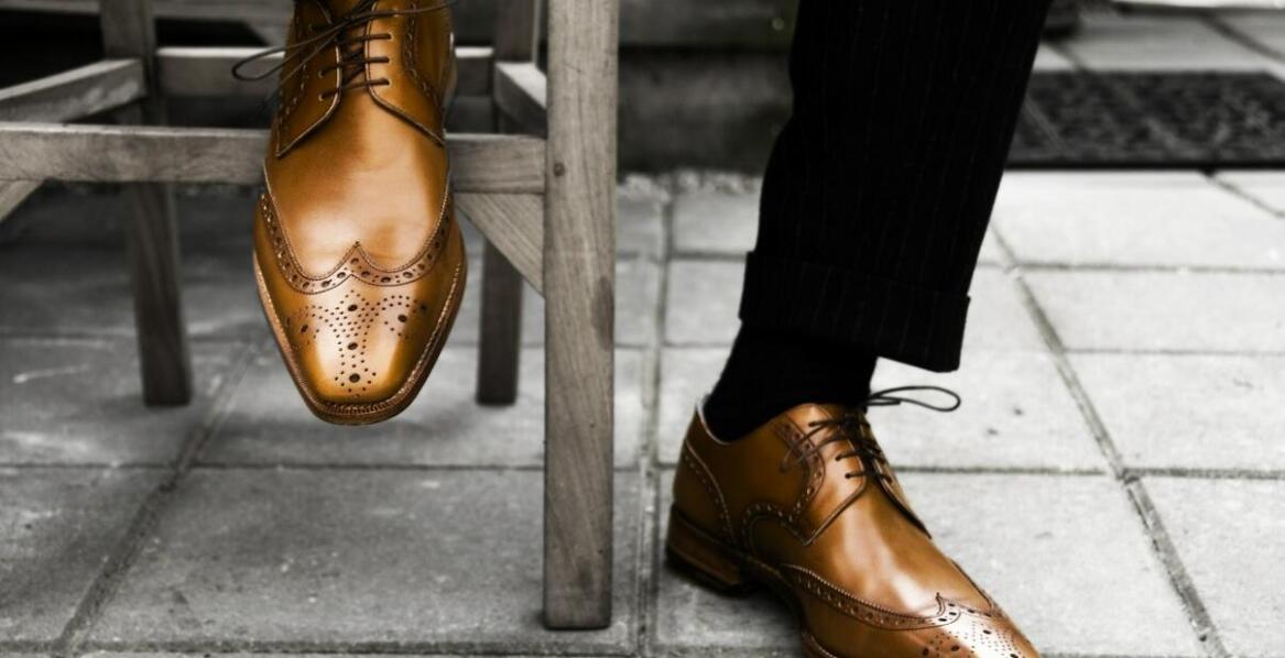 Trapery męskie brązowe – uniwersalność i wygoda na co dzień