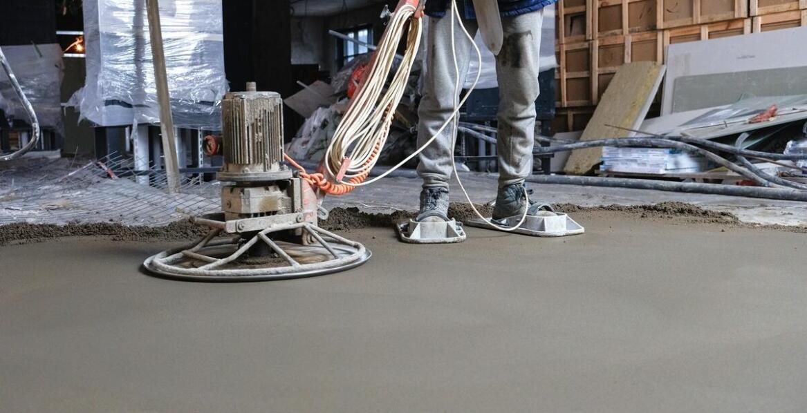 Skuteczne metody osuszania fundamentów – co oferują specjaliści?