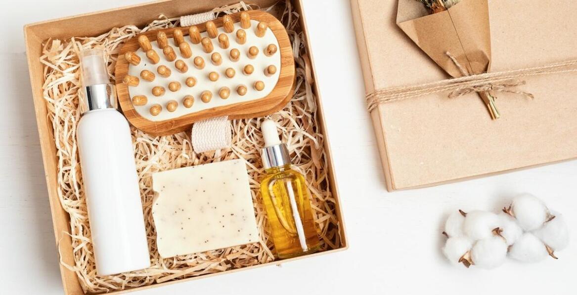 Jakie znaczenie ma personalizacja w produkcji opakowań kartonowych?