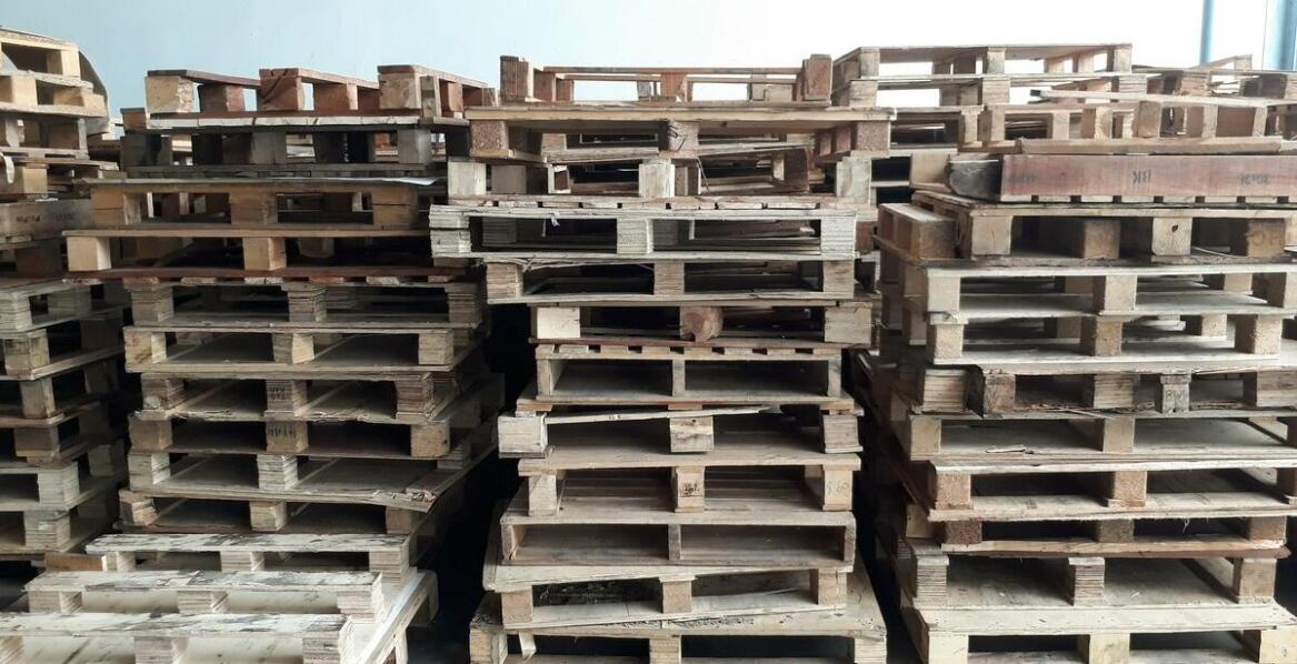 Palety ze sklejki w kontekście globalnych trendów logistycznych