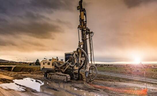 Jakie są kluczowe czynniki przy wyborze wiertnicy do studni?