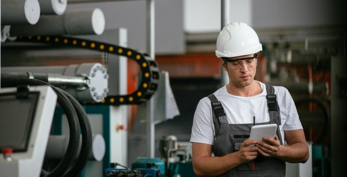Jak serwis hiab wspiera utrzymanie najwyższych standardów bezpieczeństwa?