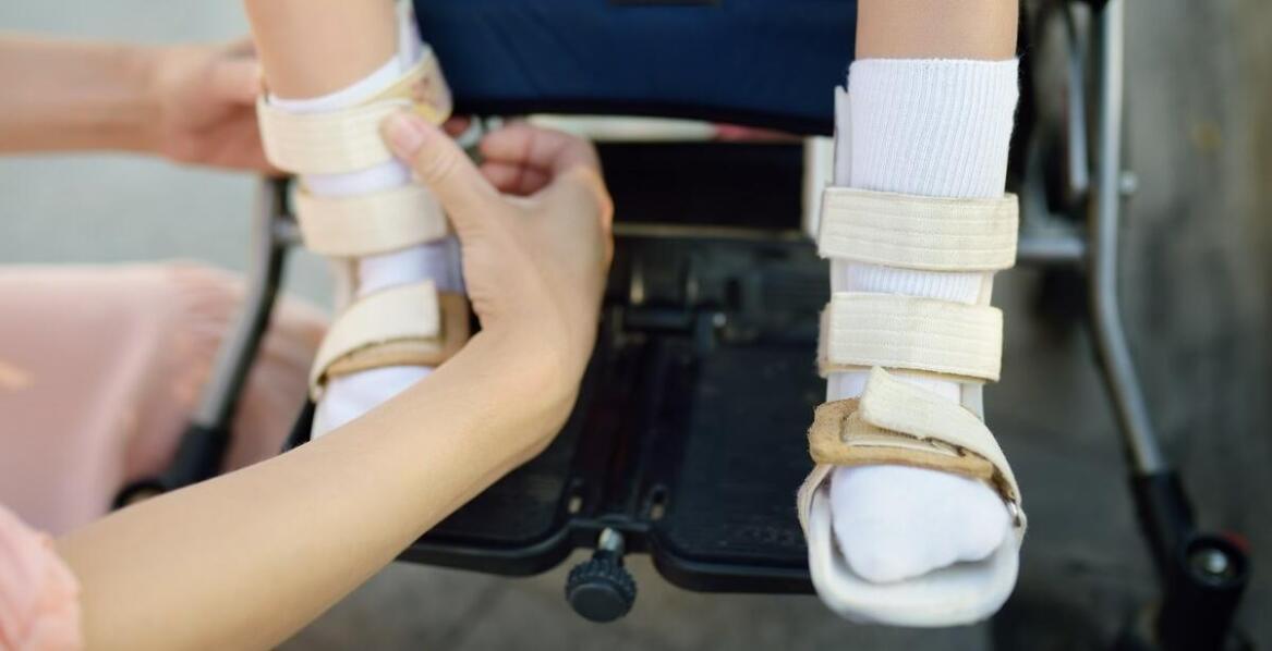 Jakie są najczęstsze mity dotyczące ortez miękkich stawu skokowego?