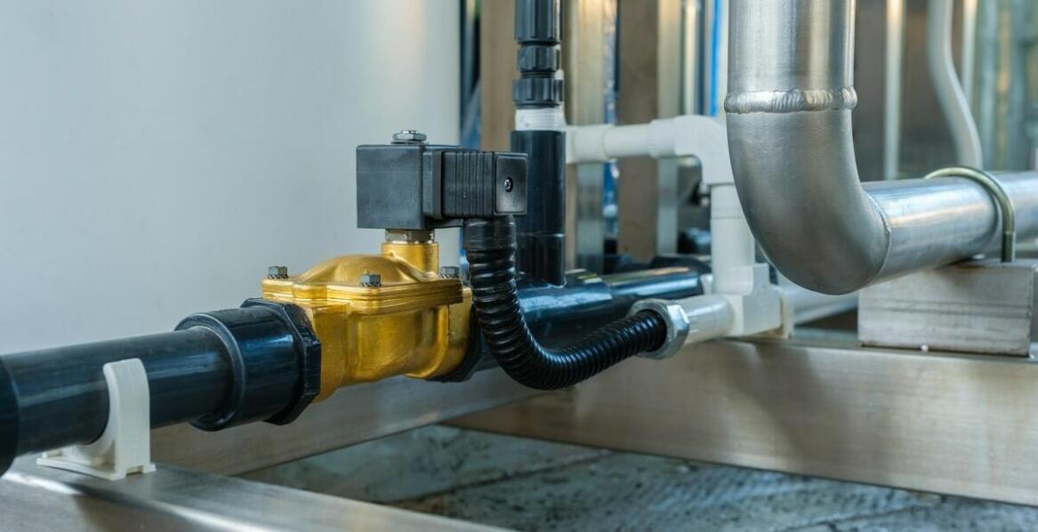 Rola przetworników ciśnienia w systemach zarządzania wodą: kontrola i monitorowanie