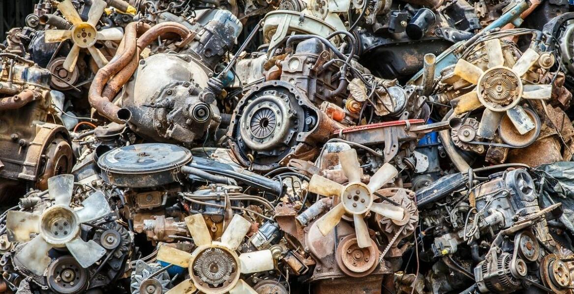 Proces ekologicznego recyklingu pojazdów w kontekście autokasacji