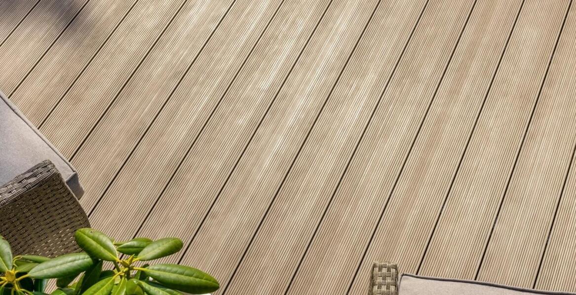 Zalety montażu tarasów kompozytowych dla trwałości i estetyki