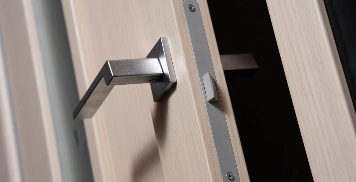 Drzwi wewnętrzne a ochrona przed hałasem – jakie modele wybrać?