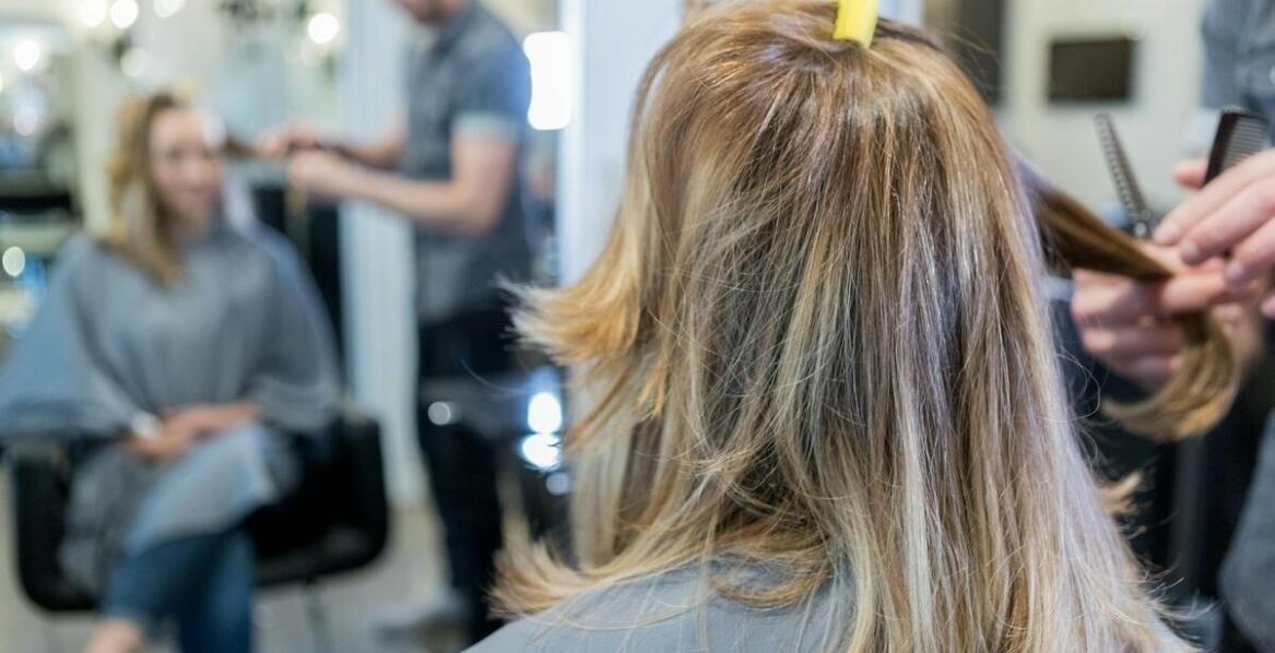 Rola nowoczesnych technik w metamorfozach fryzur – co warto wiedzieć?