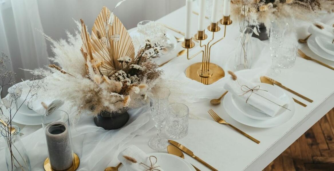 Jak eleganckie obrusy mogą podkreślić atmosferę eventu?