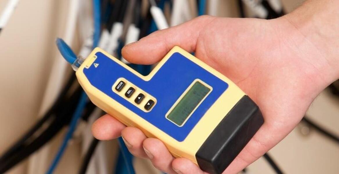 Mierniki LAN a efektywność serwisowania i utrzymania sieci komputerowych