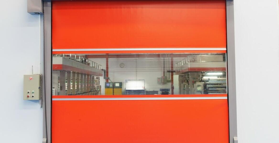 Ochrona przed promieniowaniem UV dzięki kurtynom PCV – co warto wiedzieć?