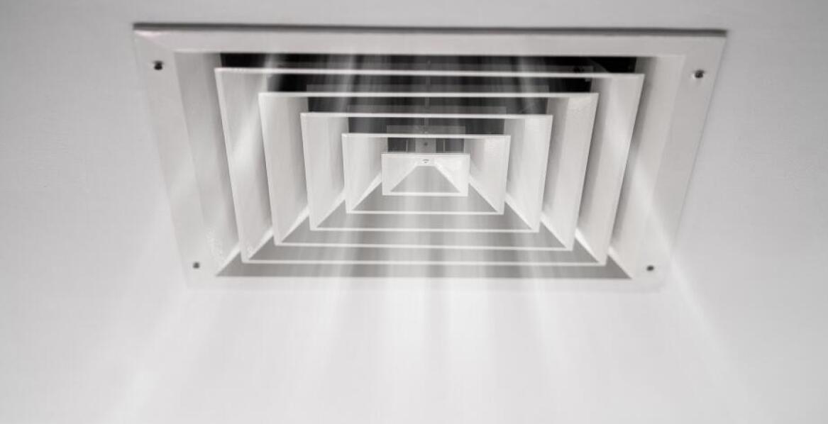 W jaki sposób wentylacja może poprawić jakość powietrza wewnętrznego?