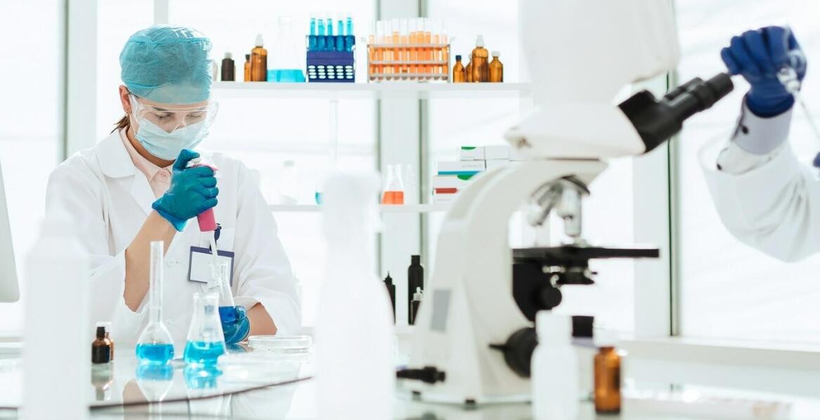 Zastosowanie chlorku metylu w branży farmaceutycznej – co warto wiedzieć?