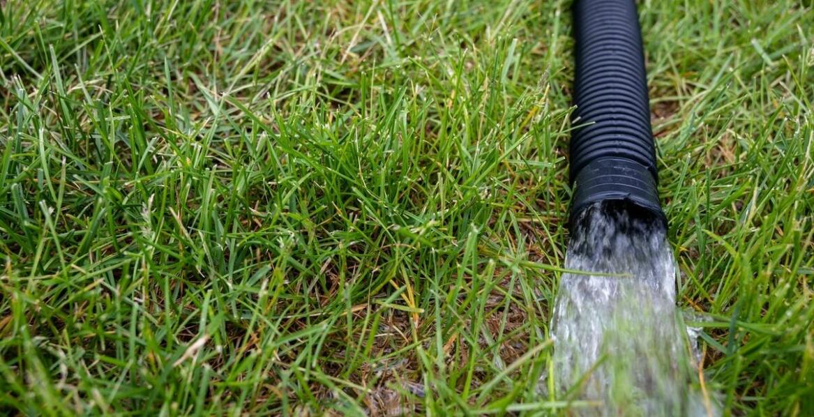 Anwendung von Entwässerungssystemen mit Betonrinnen auf Industrieflächen