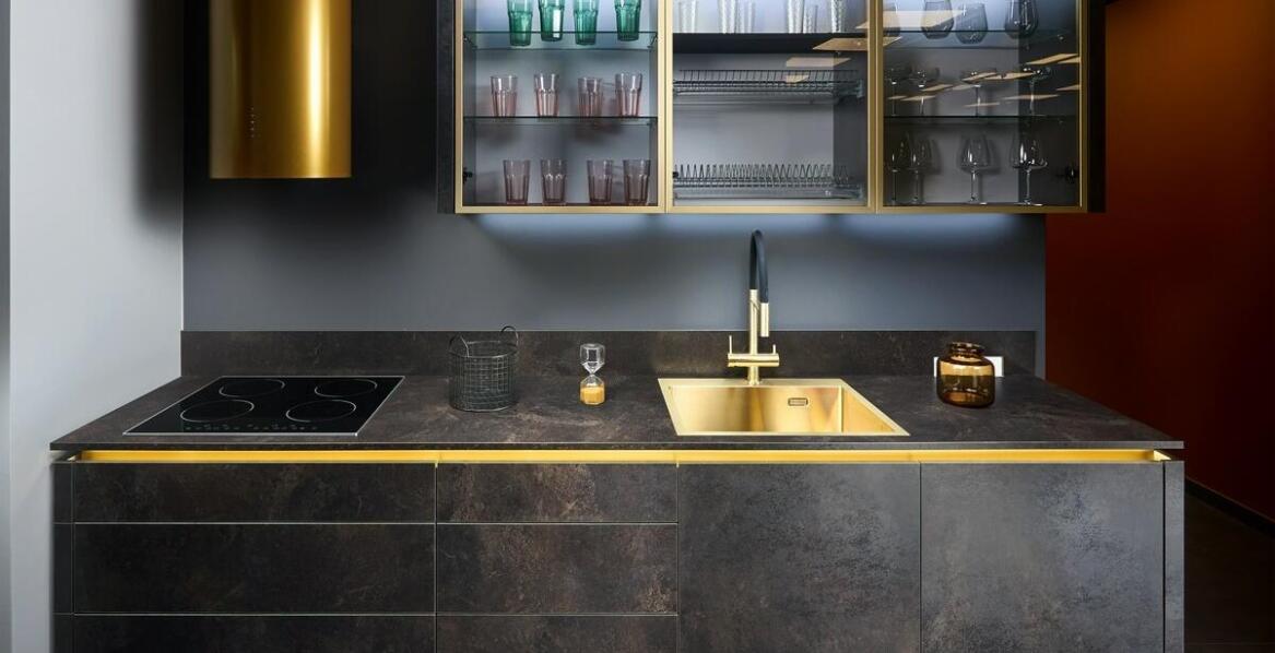 Czym się kierować przy wyborze frontów do mebli kuchennych na wymiar?