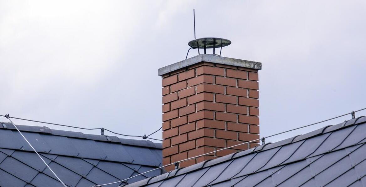 Rura spalinowa do kominka a współpraca z innymi elementami systemu kominowego