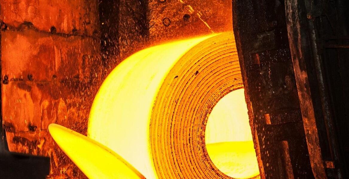 Jakie czynniki wpływają na skuteczność procesu węgloazotowania?