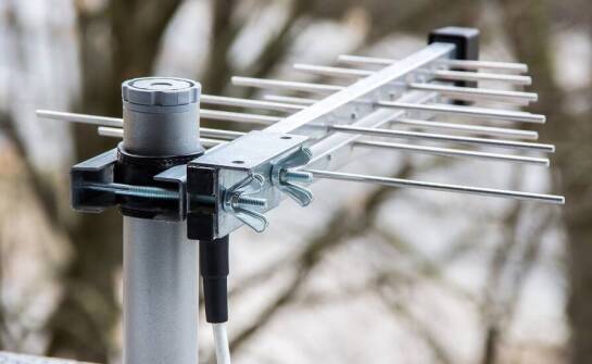 Profesjonalne mierniki sygnału – dlaczego są ważne podczas instalacji anten?