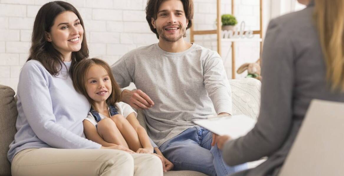 Jakie są dostępne metody wsparcia psychologicznego dla rodzin pacjentów z guzami przysadki?