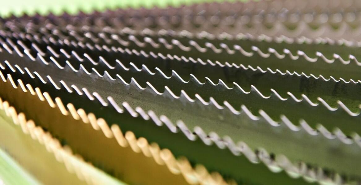 Porównanie różnych typów pił tarczowych – które wybrać do swojego warsztatu?