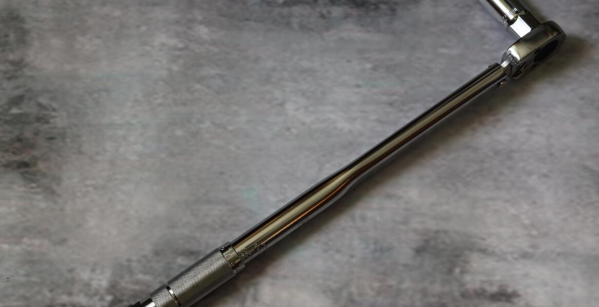 Najnowsze trendy w projektowaniu kluczy dynamometrycznych akumulatorowych