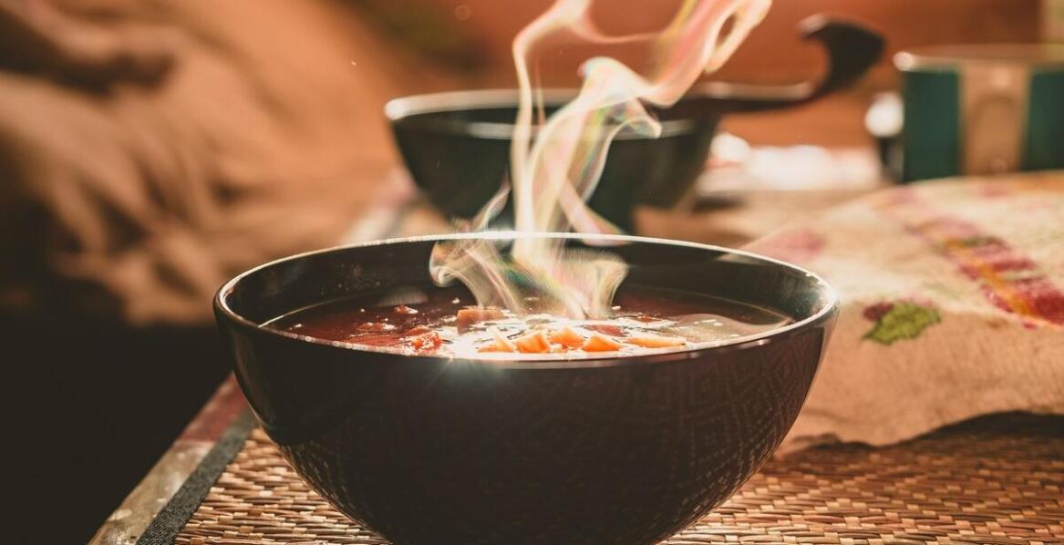 Matcha ceremonialna: jak wybrać najlepszą jakość dla codziennego rytuału?