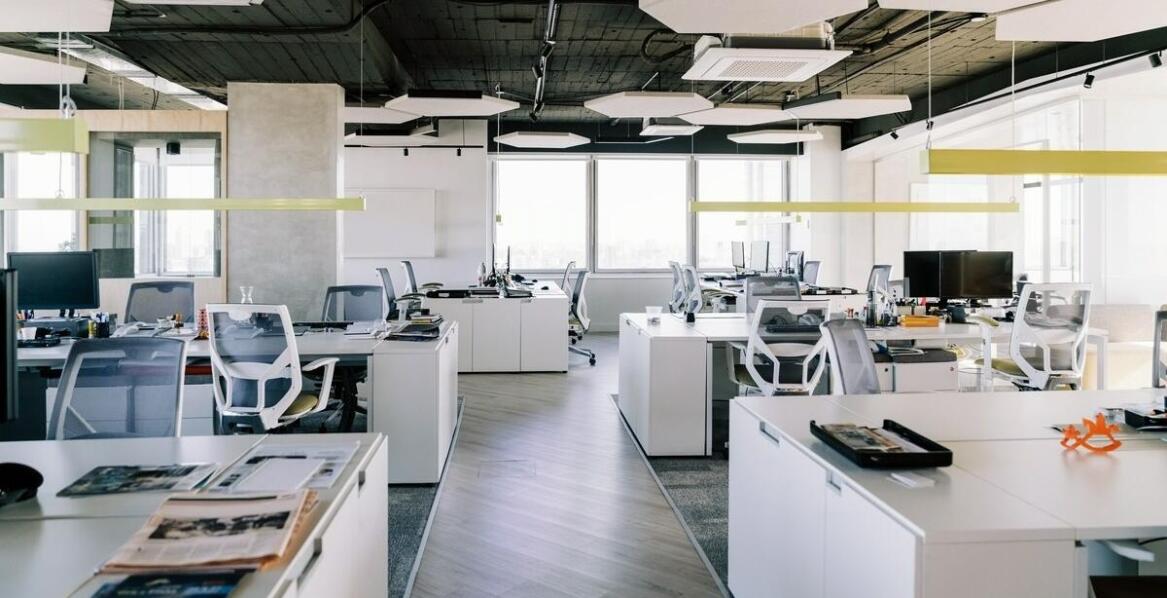 Jakie urządzenia biurowe z Wrocławia zwiększają produktywność firmy?