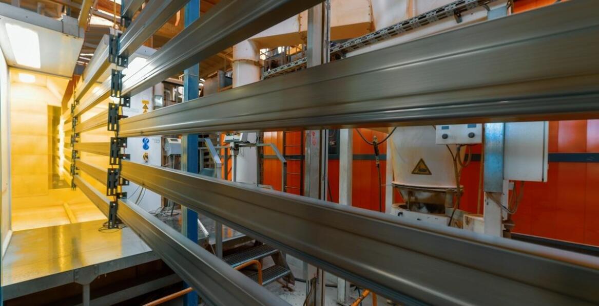 Malowanie proszkowe aluminium: dlaczego to efektywne rozwiązanie?