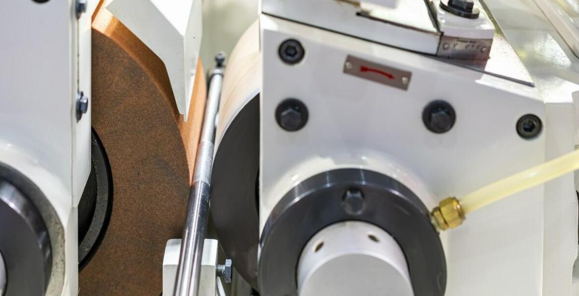 Zastosowanie szlifowania cylindra w różnych gałęziach przemysłu