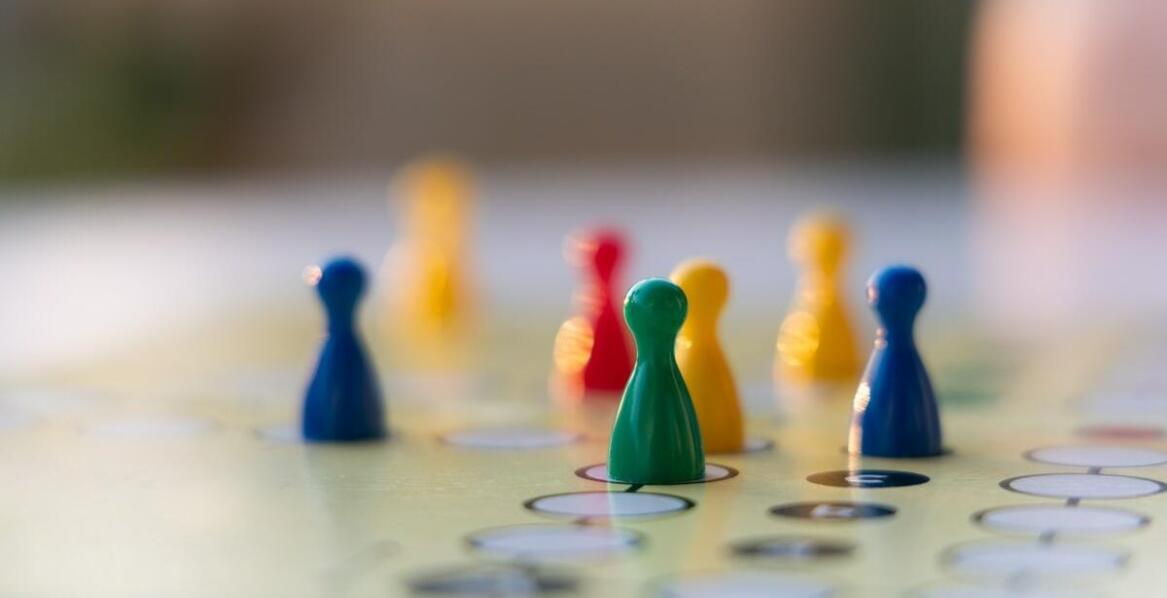 Jak puzzle 600 elementów mogą zintegrować rodzinę podczas wspólnego układania?