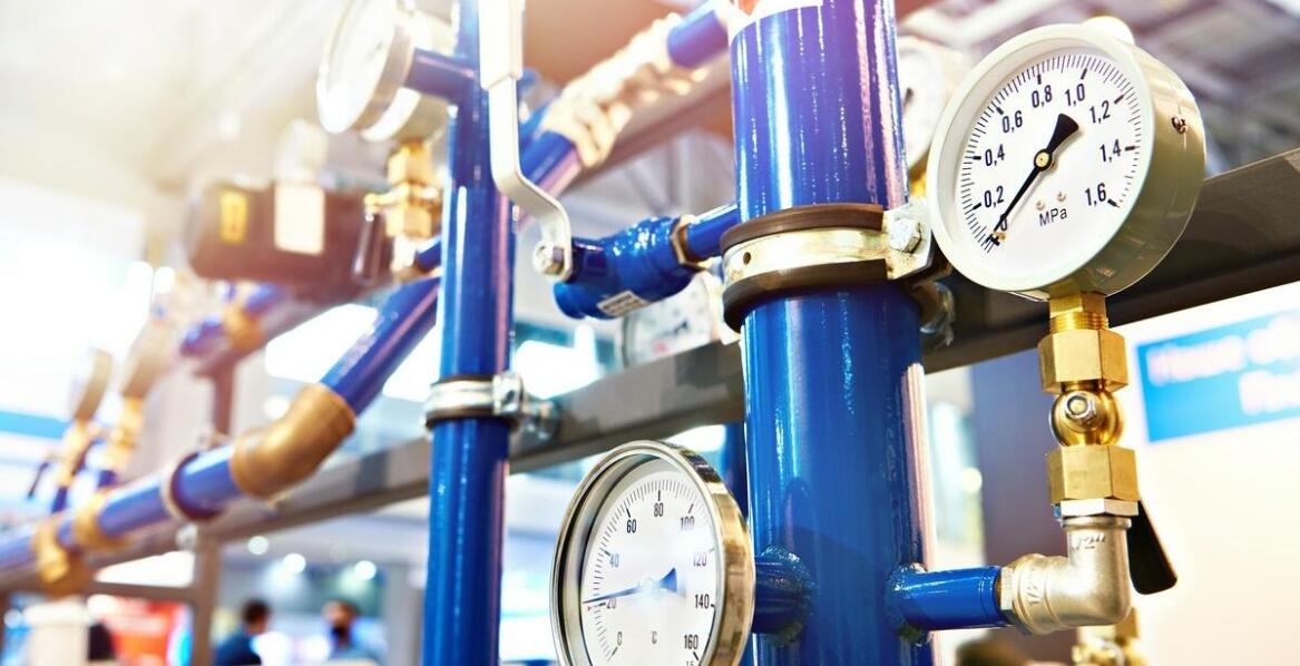 Jakie parametry techniczne są najważniejsze przy wyborze pompy hydraulicznej?