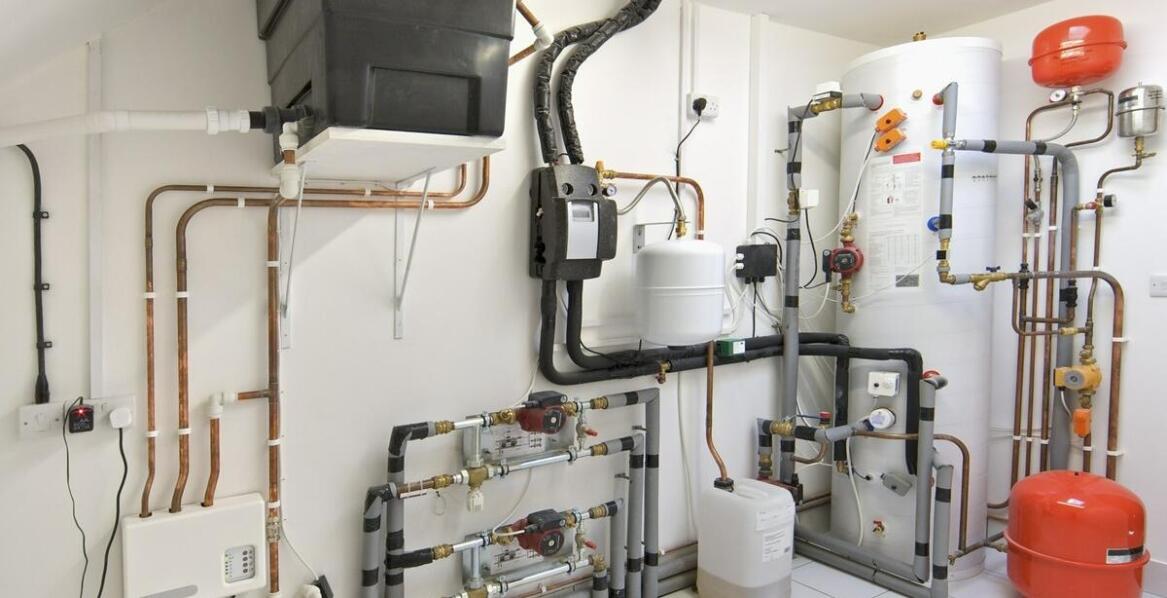 Jak kotły 5. klasy wpływają na efektywność energetyczną domów?