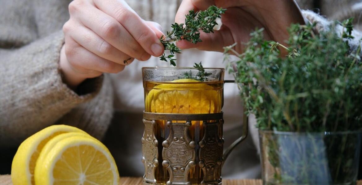 Zioła szwedzkie Marii Treben z piołunem: jakie dolegliwości mogą łagodzić?