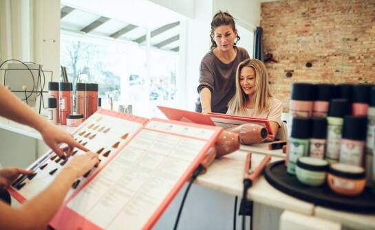 Szkolenia z zakresu strzyżenia damskiego - co obejmują?