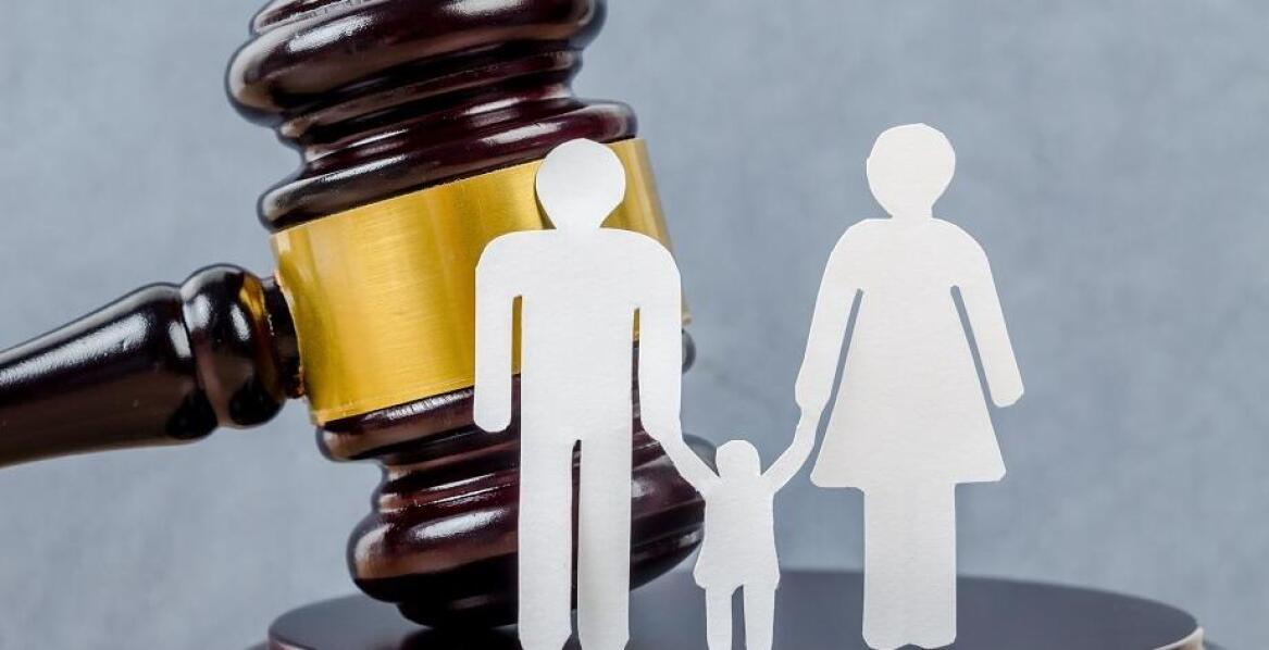 Prawo rodzinne w praktyce: Jak kancelaria radcy prawnego wspiera w sprawach rozwodowych?