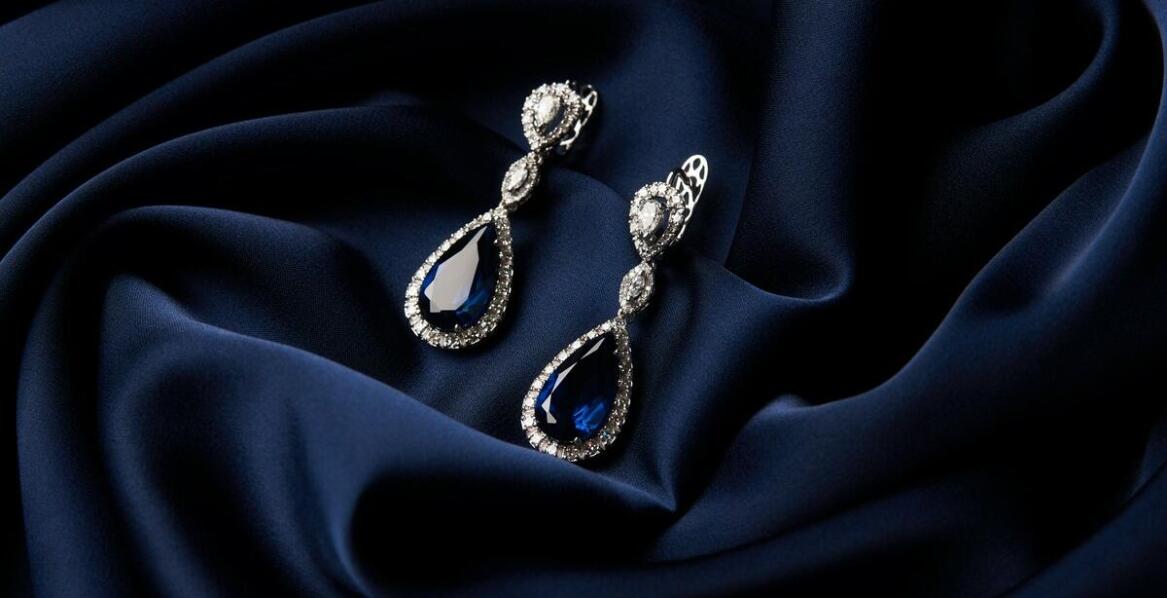 Historia i znaczenie kryształków Swarovskiego w jubilerstwie